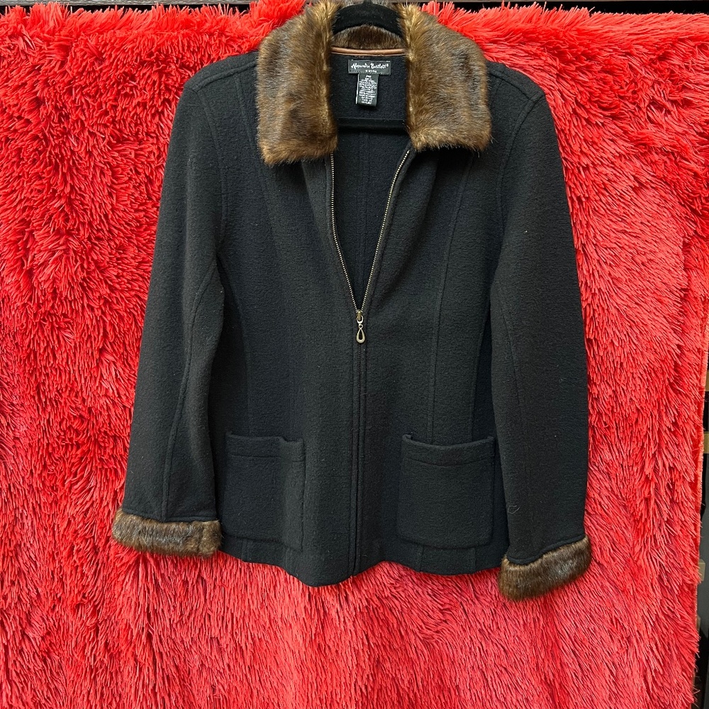 Alexandra Bartlett Women's faux fur trimmed jacket, Petite Medium